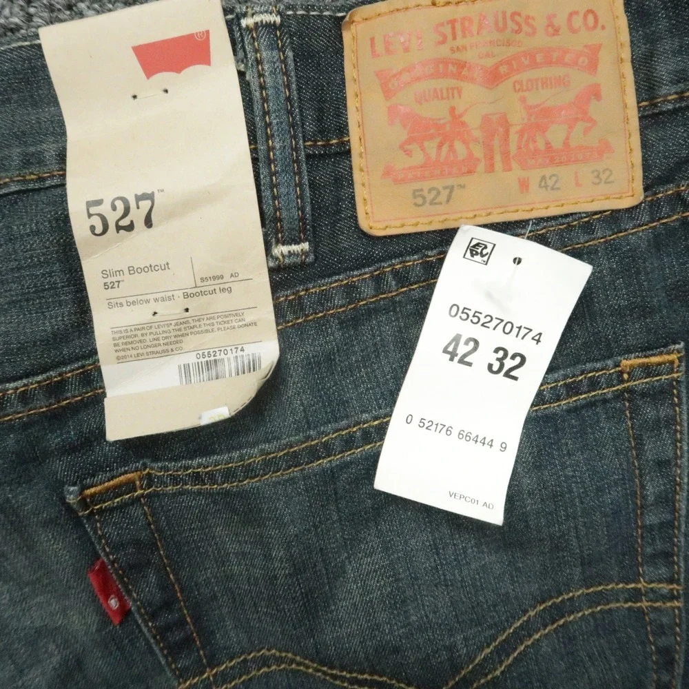 Levis Jeans Mens 42x32 Blue 527 Slim Bootcut 5 Pocket Denim‎